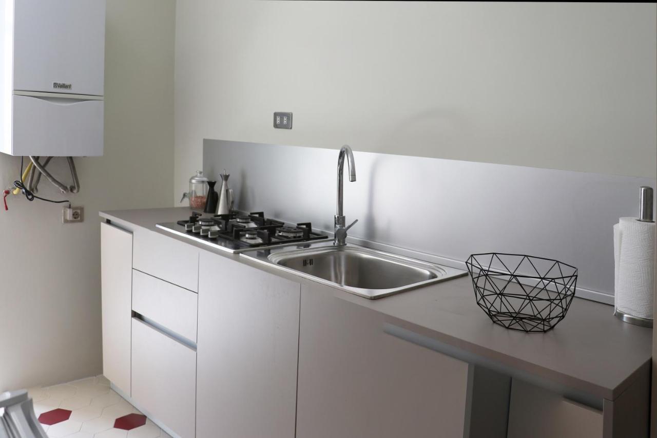 Best Authentic Apartment Monti 5 Mins From Colosseum מראה חיצוני תמונה