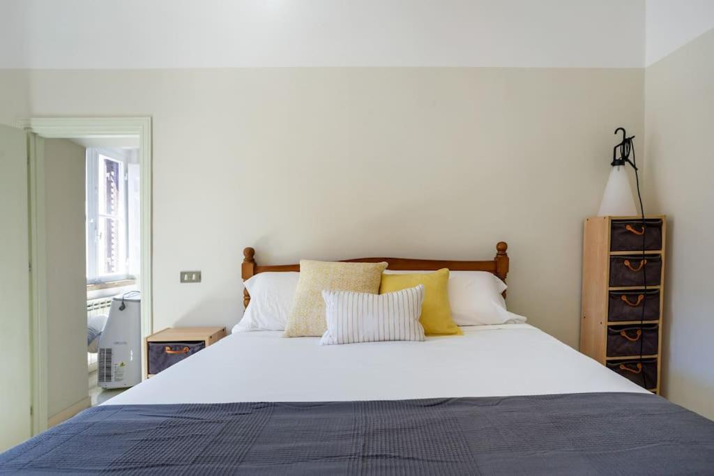 Best Authentic Apartment Monti 5 Mins From Colosseum מראה חיצוני תמונה