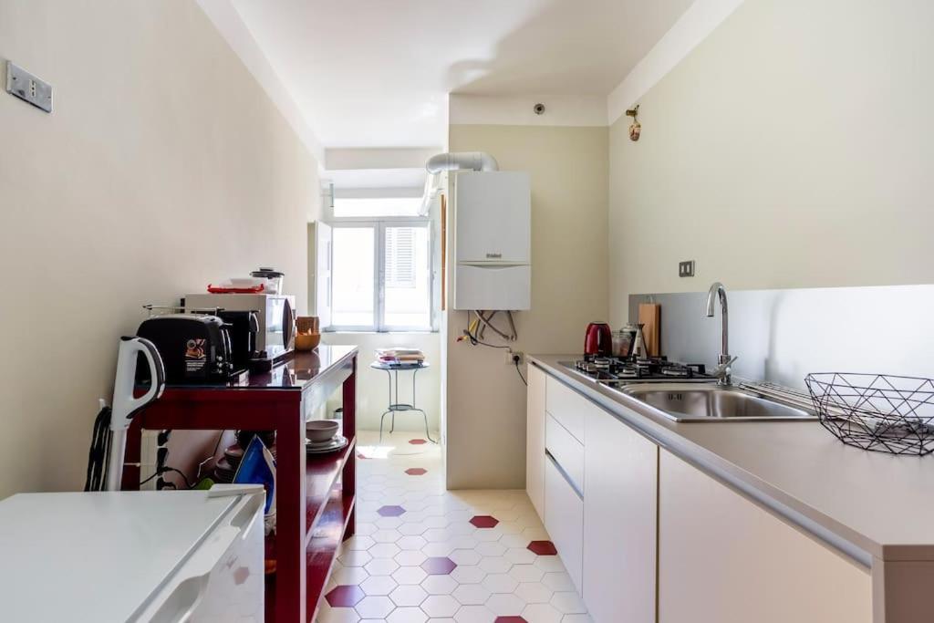 Best Authentic Apartment Monti 5 Mins From Colosseum מראה חיצוני תמונה